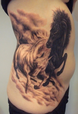 tatuaggio Cavallo bianco e nero